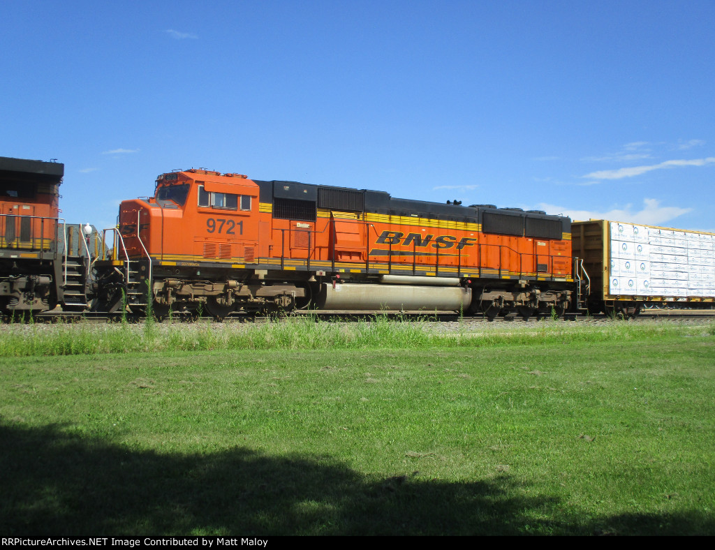 BNSF 9721